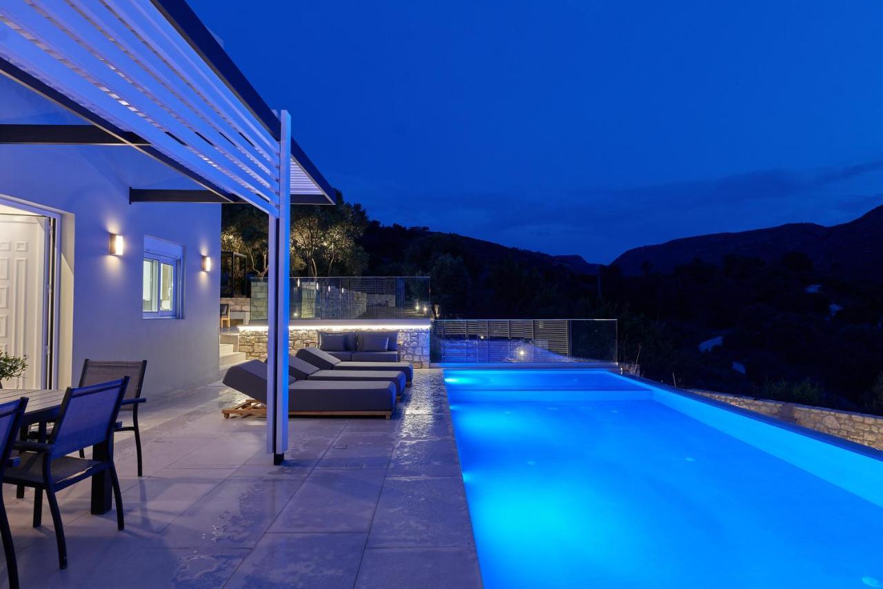 Moly - Luxury Villa With Heated Private Pool Agia Triada Eksteriør bilde